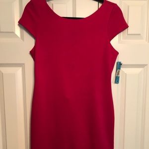 Alice + Olivia pink knee length dress